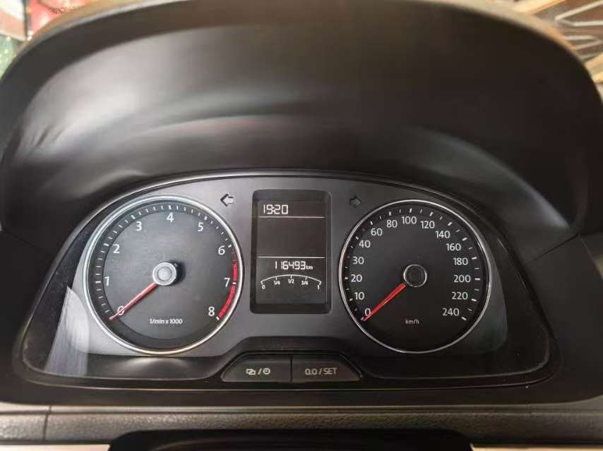 Volkswagen Lavida 1.6L Sport Edition 8