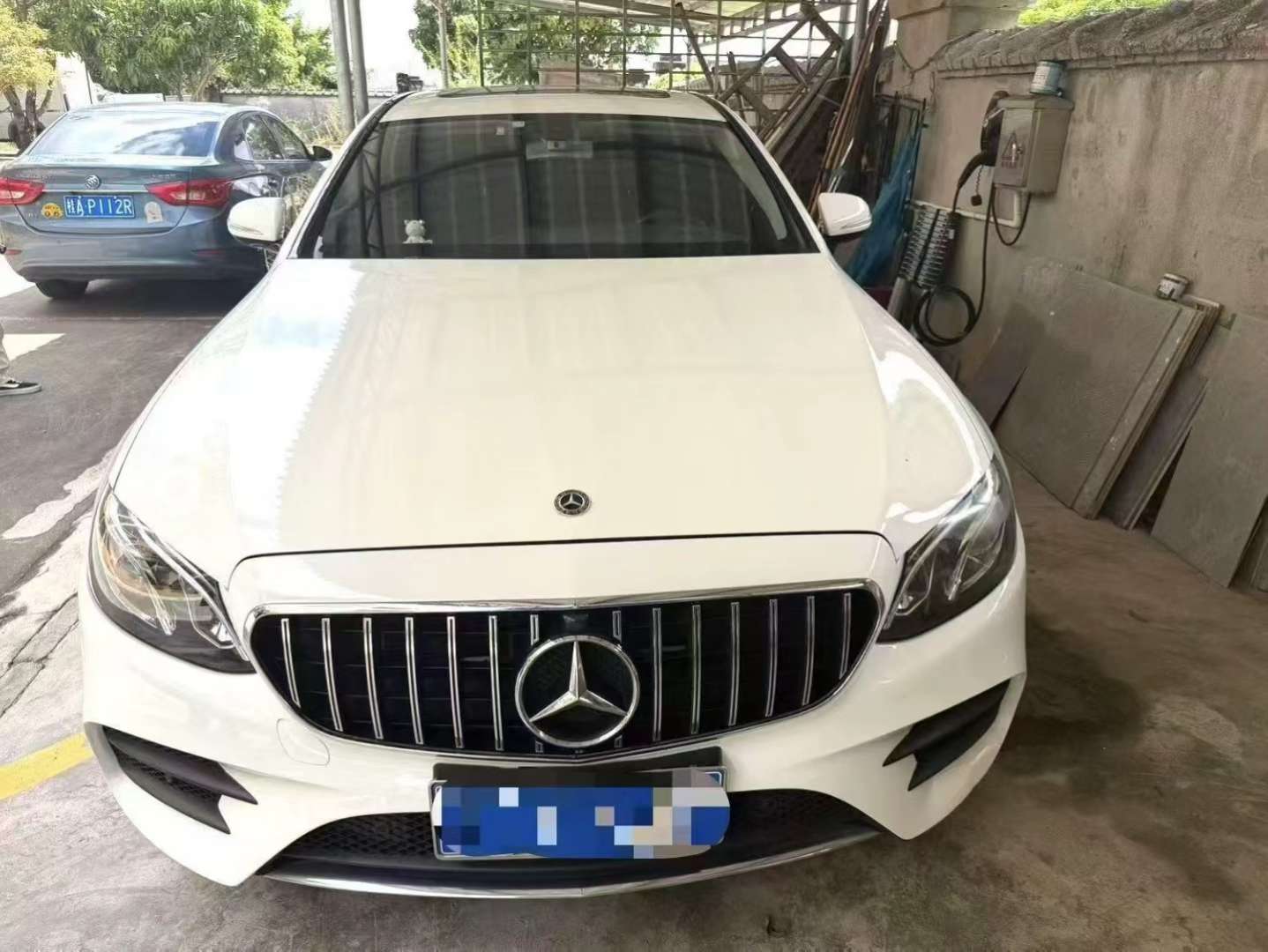 Mercedes-Benz E-Class E260L 2