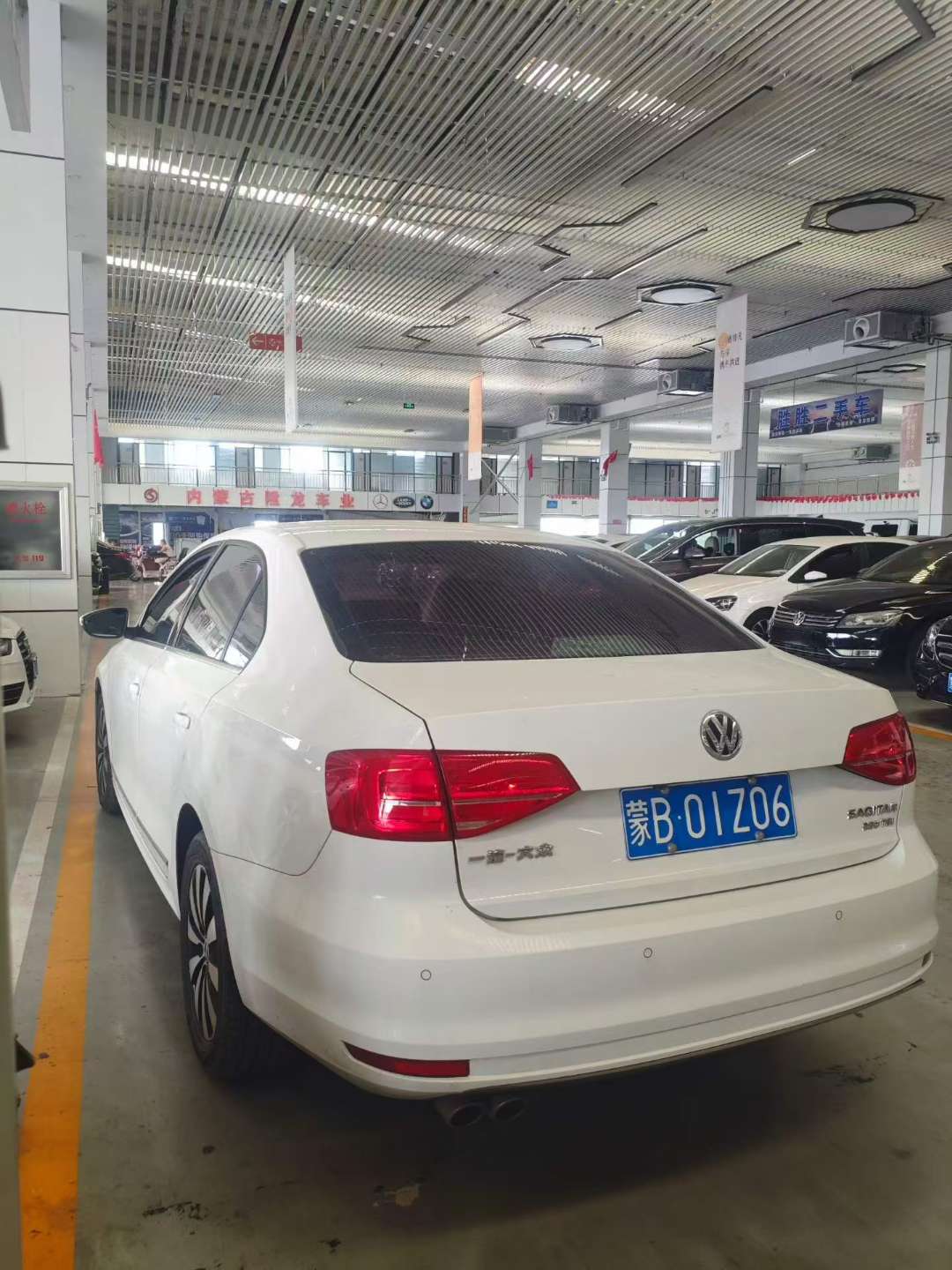Volkswagen Sagitar 9