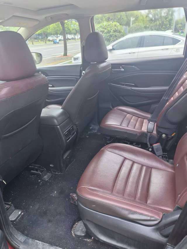 Changan Oshan A800 3