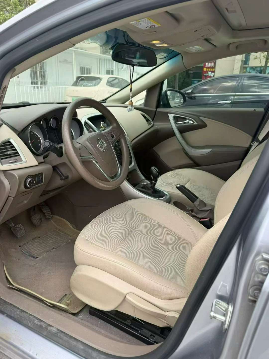 Buick Excelle GT Manual Sunroof 7