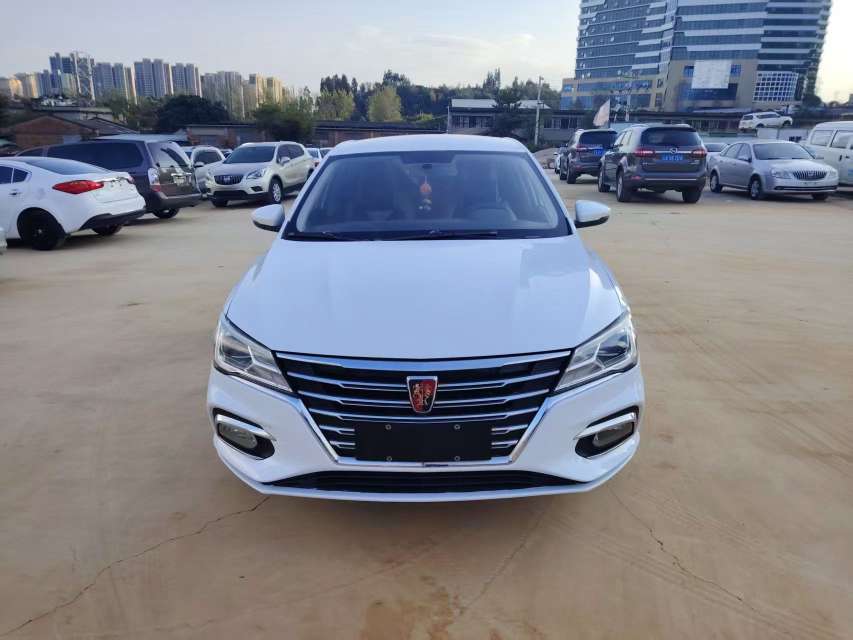 Roewe i5