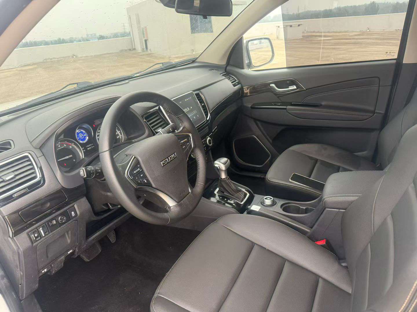 Isuzu D-MAX 1.9T Automatic Diesel 4WD Comfort Edition 4