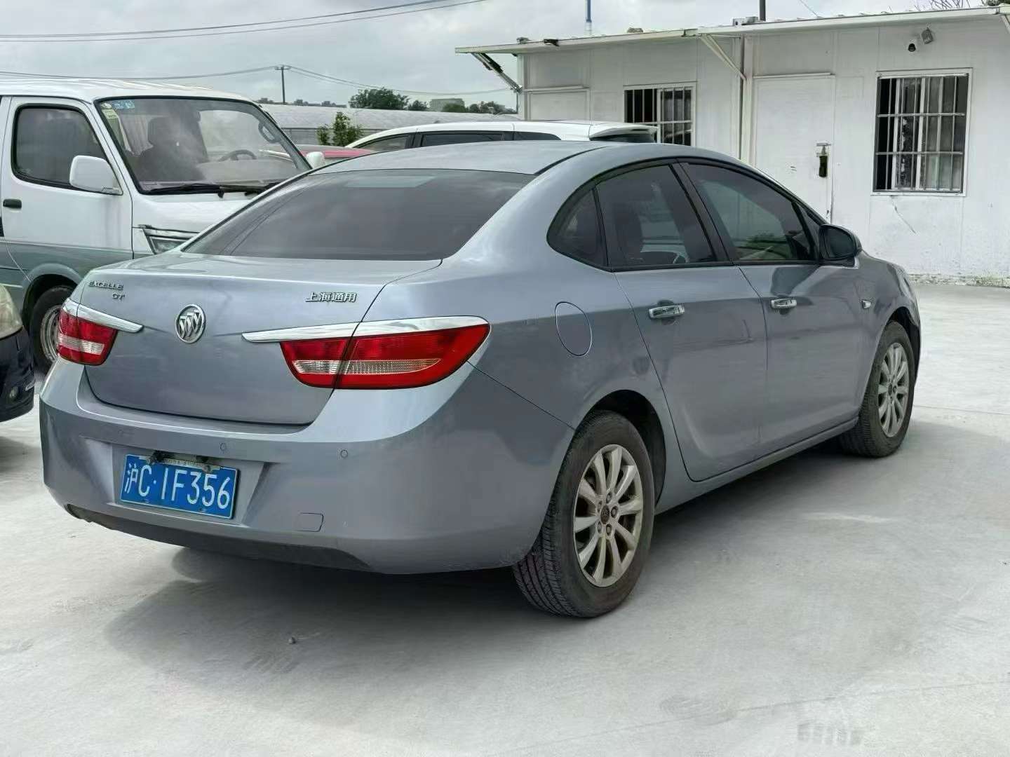 Buick Excelle GT Manual Sunroof 4