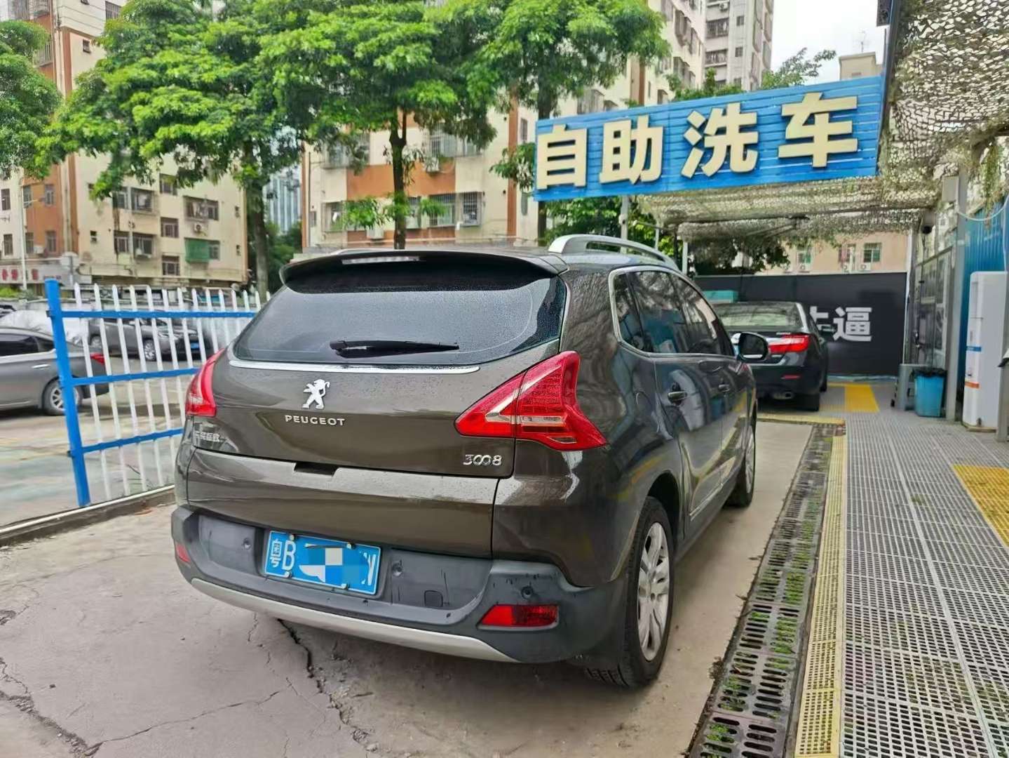 Peugeot 3008 2.0L Automatic Classic Edition 3