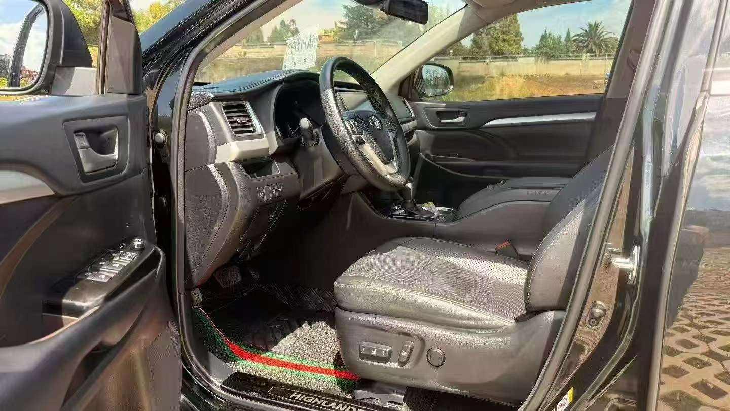 Toyota Highlander 2.0T AWD Luxury 7-Seater 3