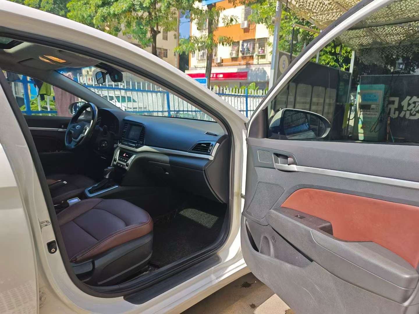 Hyundai Lingdong 1.6L Automatic ZhiXuan Elite 6