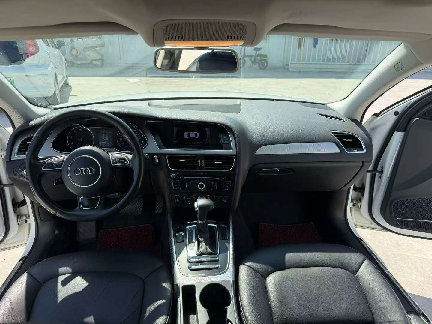 Audi A4L Standard 9