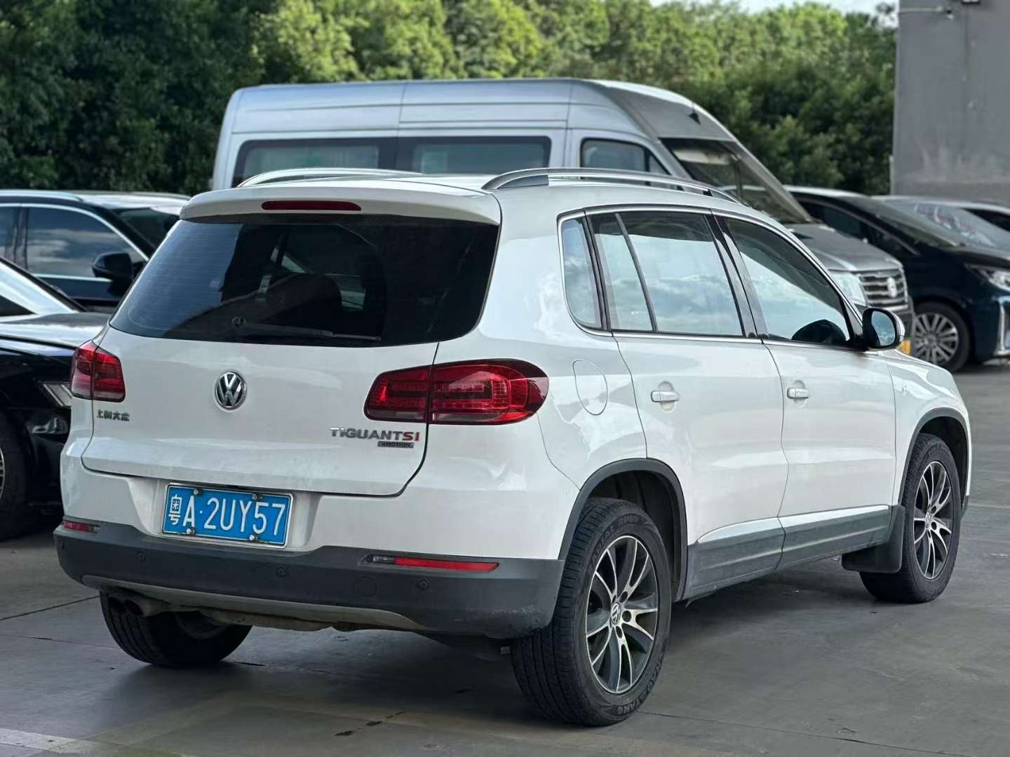 Volkswagen Tiguan 1.8TSI Automatic AWD Luxury 4