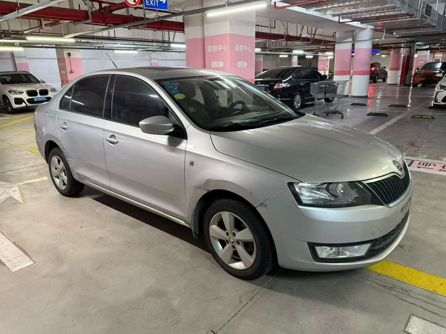 Skoda Rapid 1.6 Manual Sunroof 3