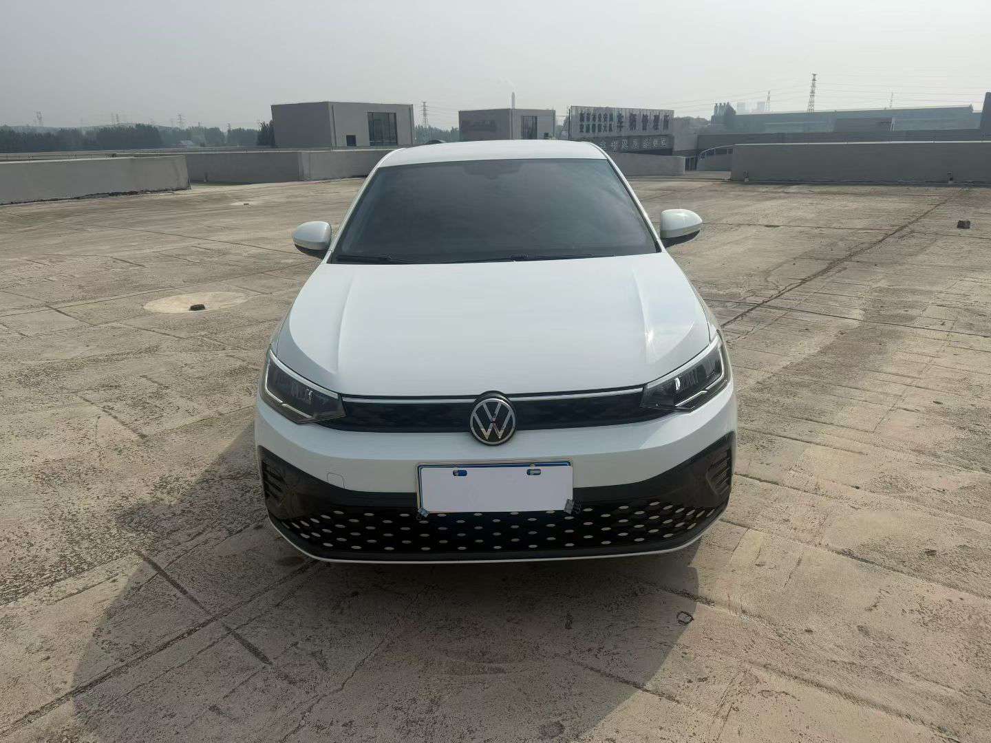 Volkswagen Lavida XR 1.5L Automatic Xin Yi Edition 2