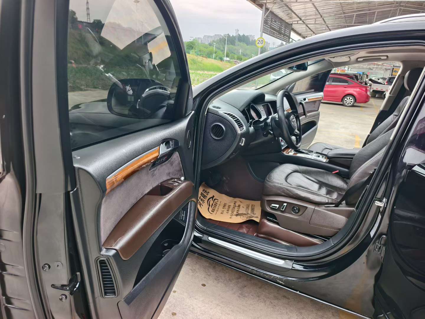 Audi Q7 8