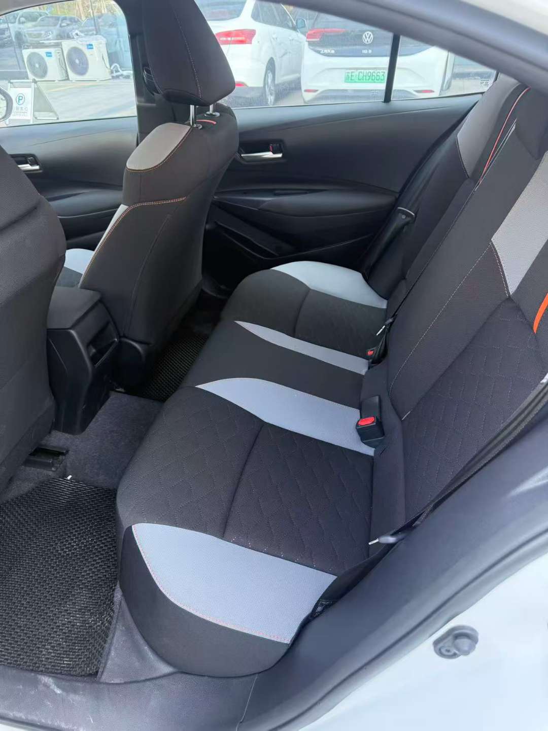 Toyota Corolla 4
