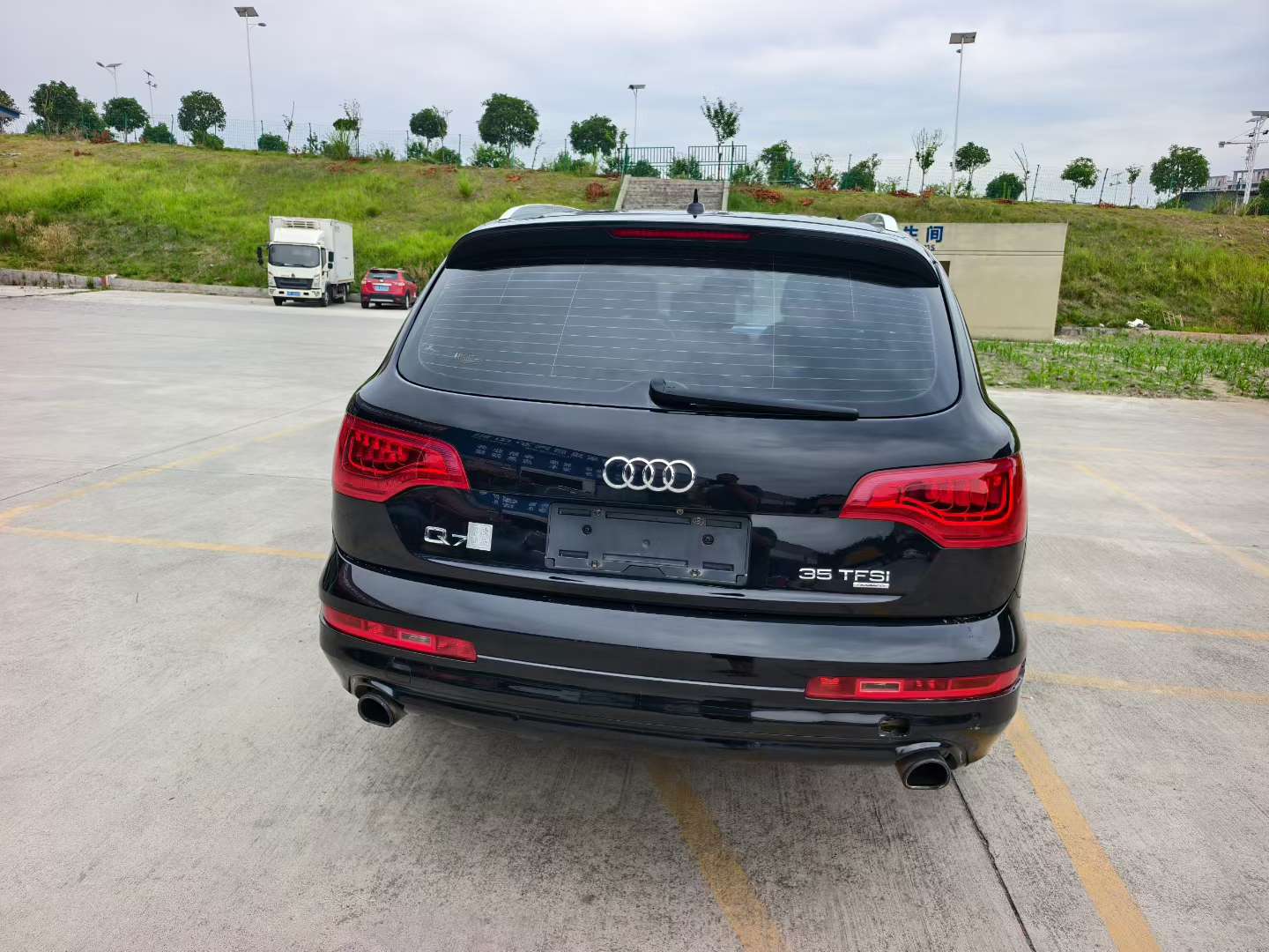 Audi Q7 4