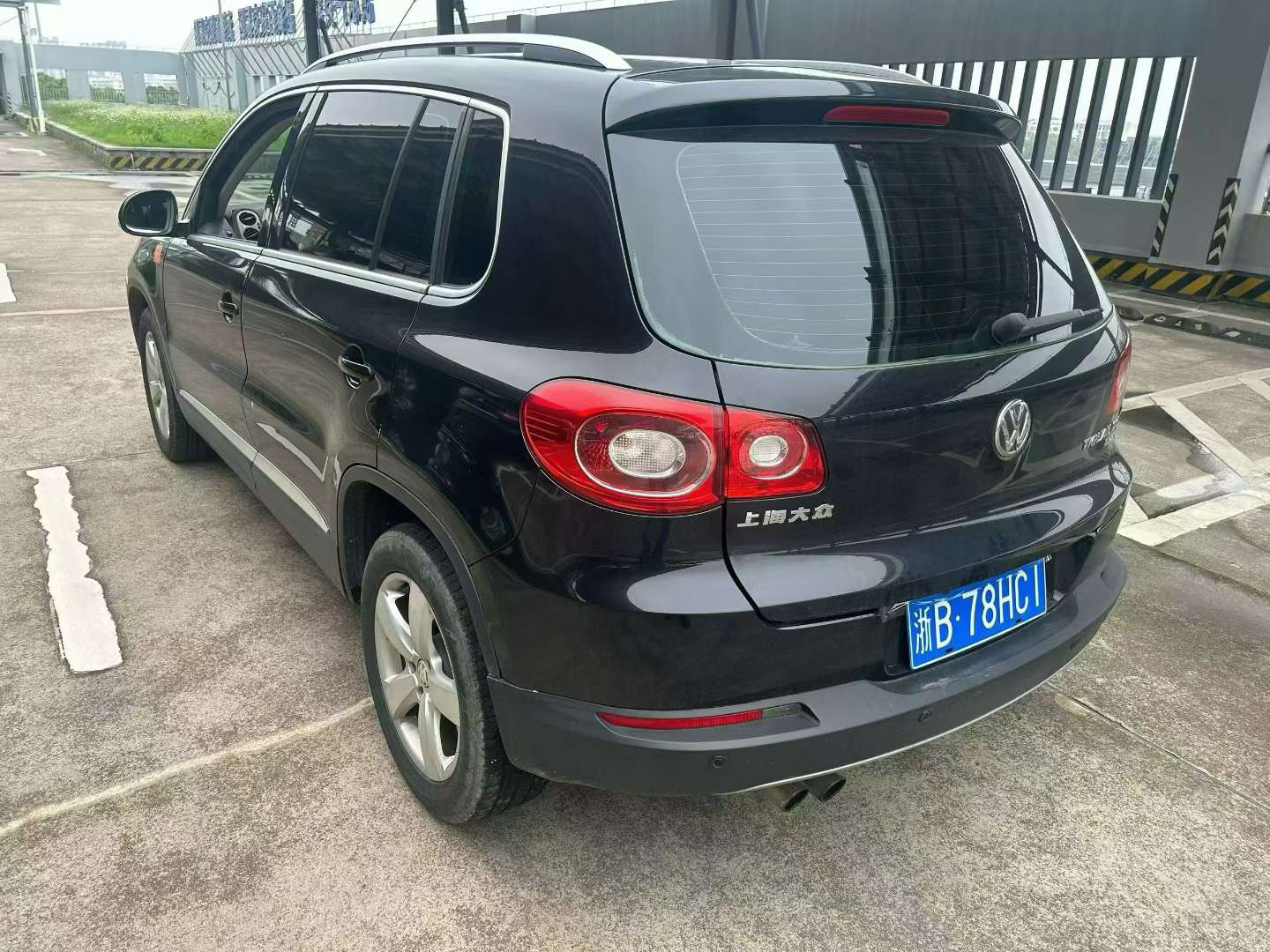 Volkswagen Tiguan 1.8T Automatic AWD 6