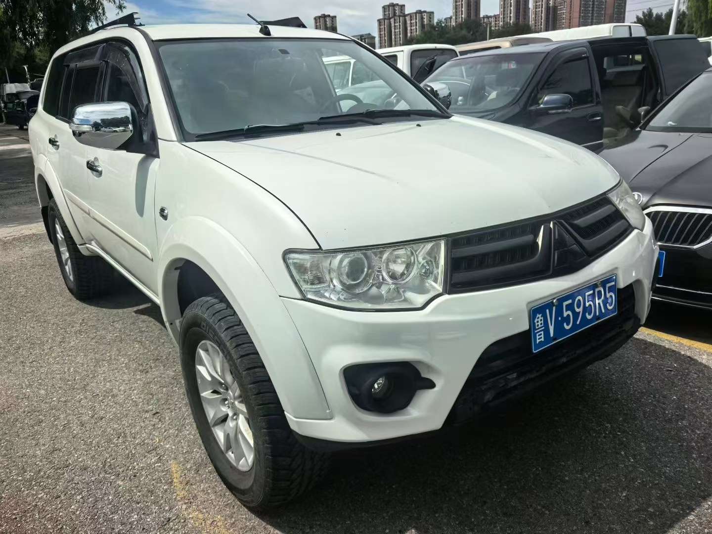 Mitsubishi Pajero Sport 2016