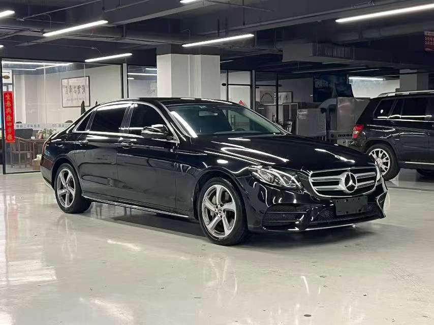 Mercedes-Benz E-Class 2.0T Sport Luxury 2