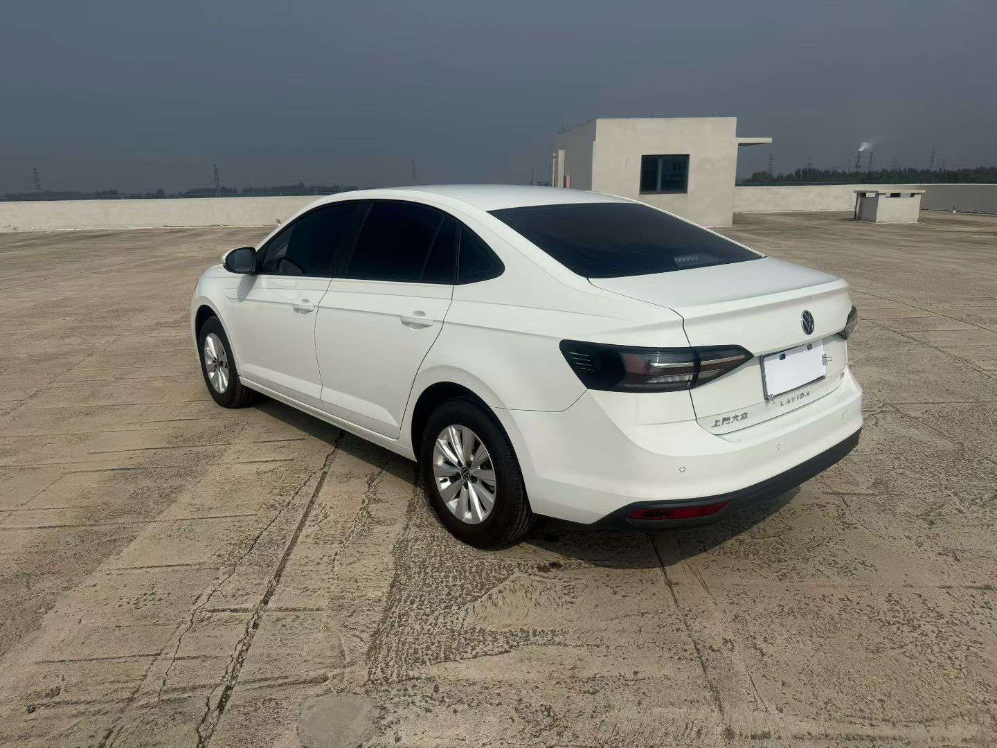 Volkswagen Lavida XR 1.5L Automatic Xin Yi Edition 9
