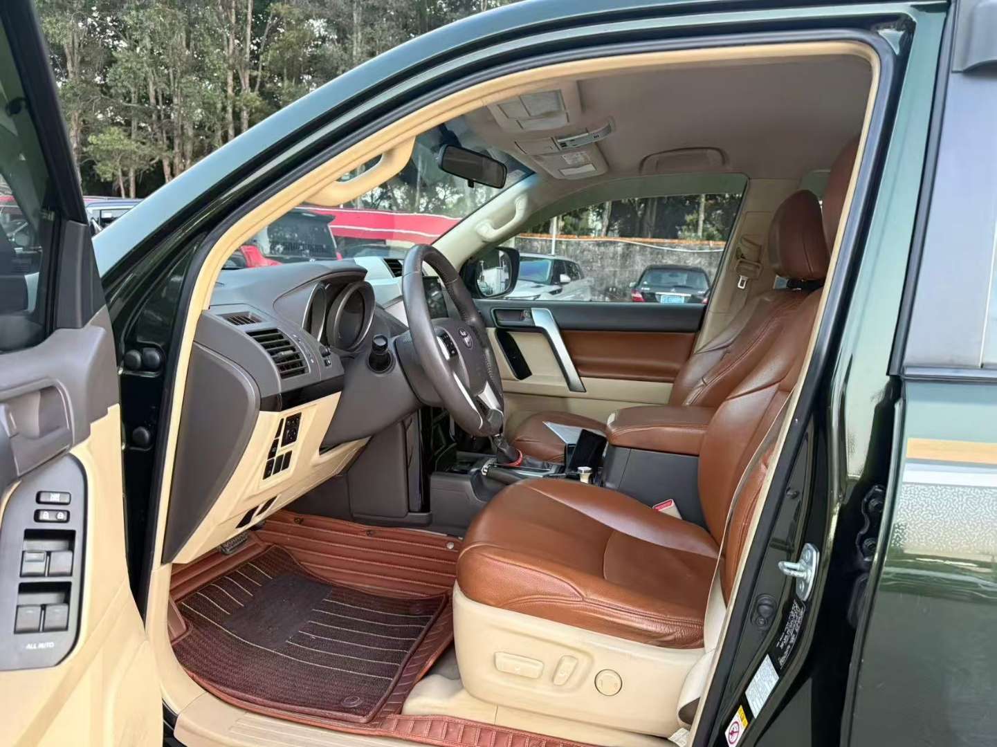 Toyota Prado 2.7TXL 7-Seater 6