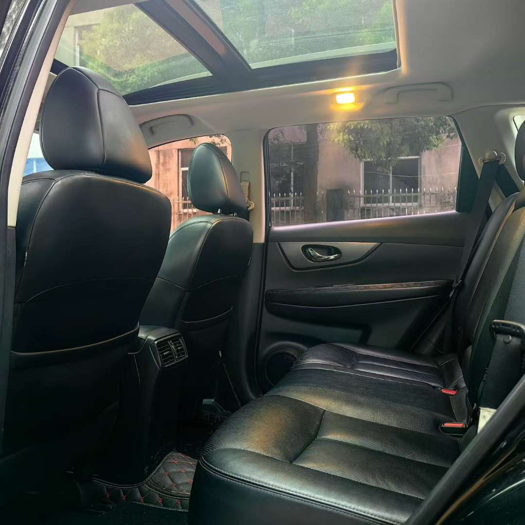 Nissan X-Trail 6