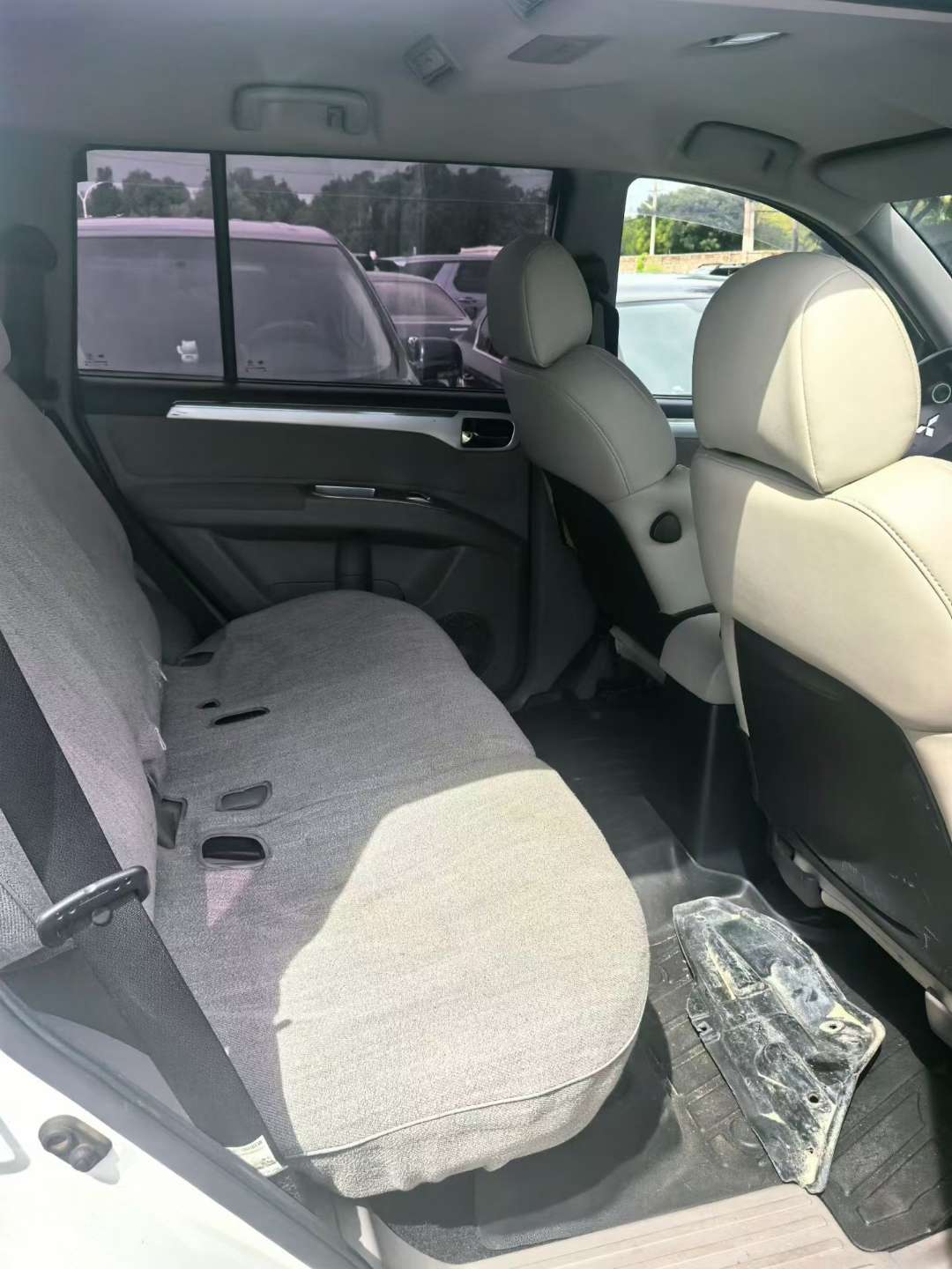 Mitsubishi Pajero Sport 2016 3