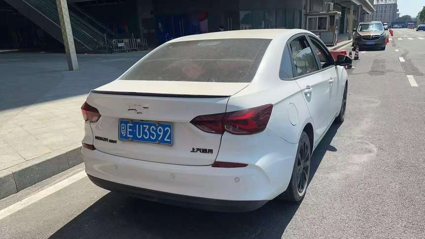 Chevrolet Cruze 1.0T Mild Hybrid Redline 320T Dual-clutch Joy Edition 2