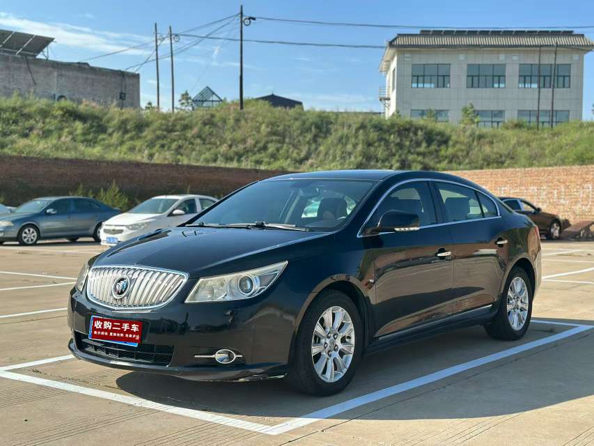 Buick LaCrosse 3