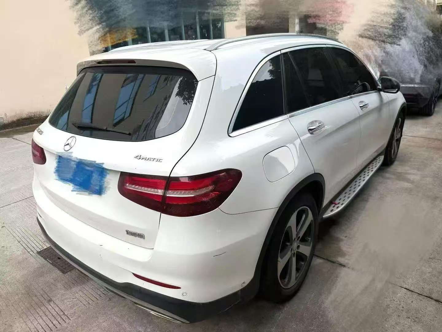 Mercedes-Benz GLC 2017 GLC260 Luxury 4
