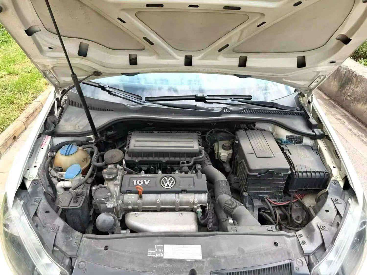 Volkswagen Golf 1.6L Automatic 7