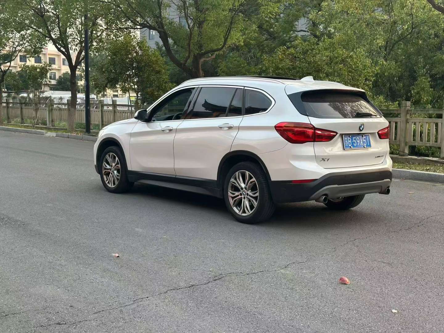 BMW X1 sDrive20Li 2.0T Leading Edition 4