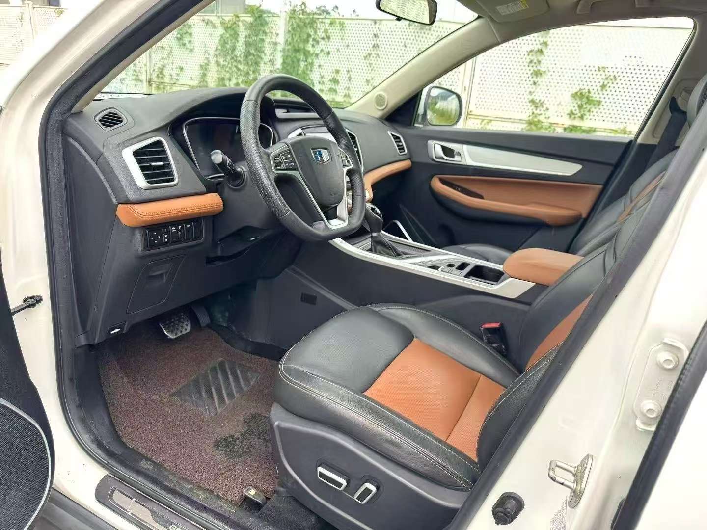 Geely Vision X6 1.4T Automatic 6