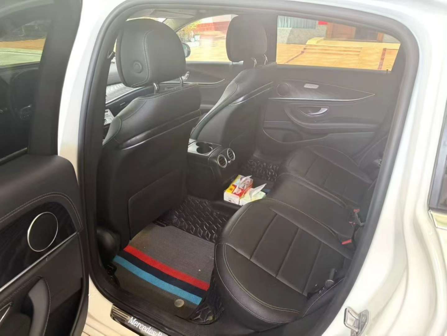 Mercedes-Benz E-Class E260L 4
