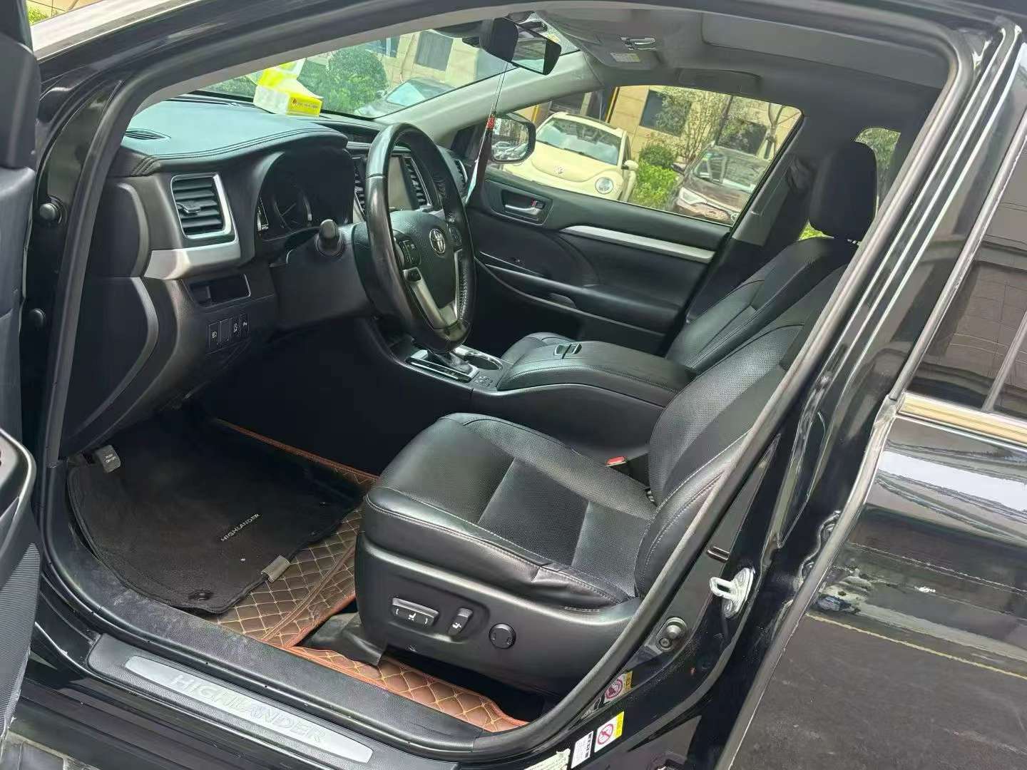 Toyota Highlander 2.0T AWD Luxury 7-Seater 8
