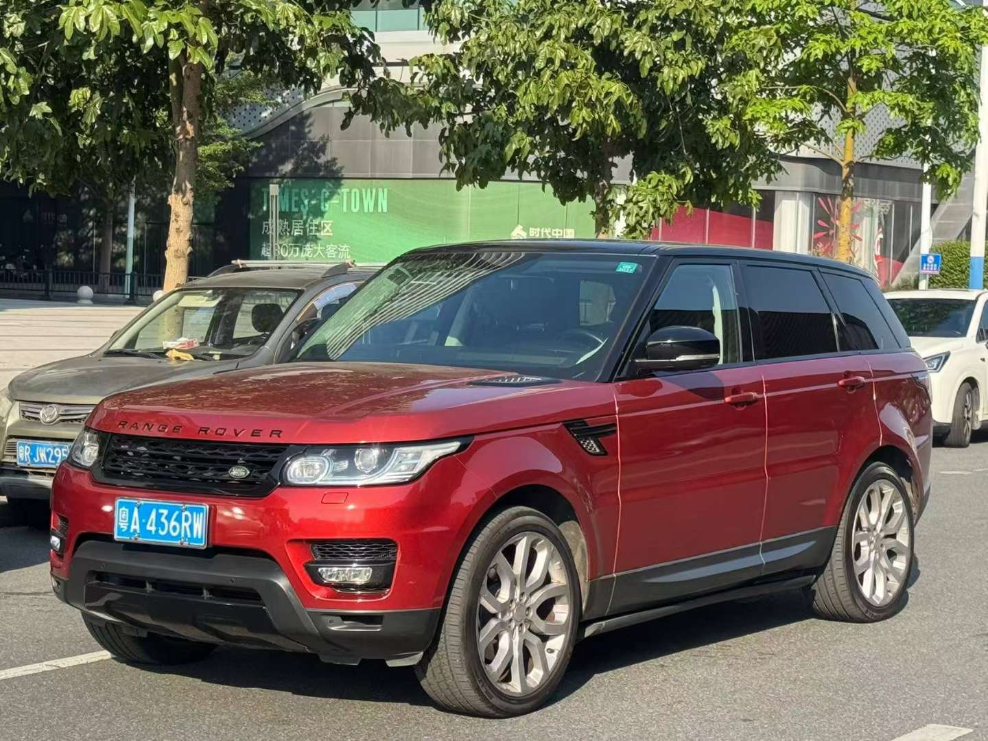 Land Rover Range Rover Sport 3.0T Chile Red Limited Edition Top Trim