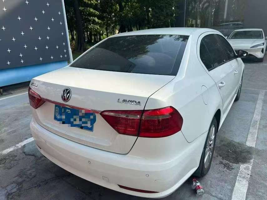 Volkswagen Lavida 1.6L Sport Edition 3