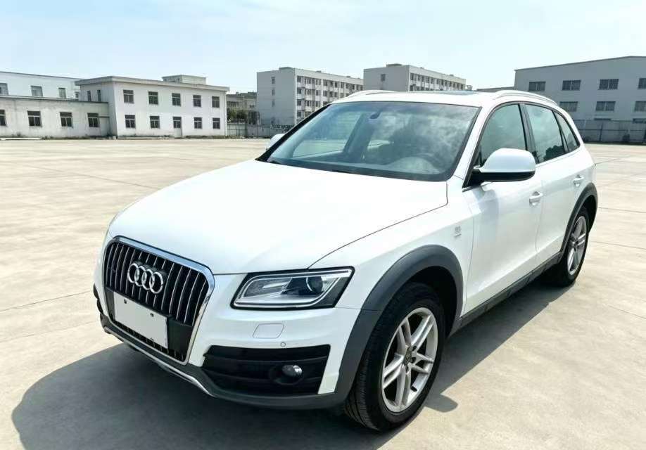 Audi Q5 2.0T 40 Collector's Edition Tech