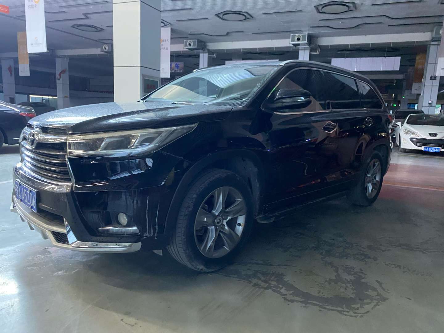 Toyota Highlander 2.0T 2WD 7-Seat Luxury 3
