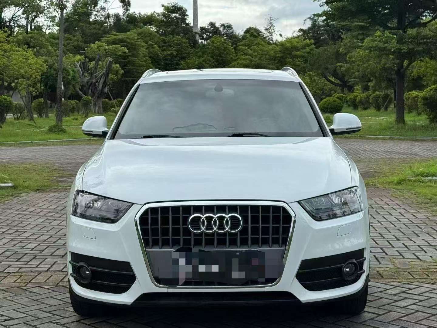 Audi Q3 1.4T Progress Edition