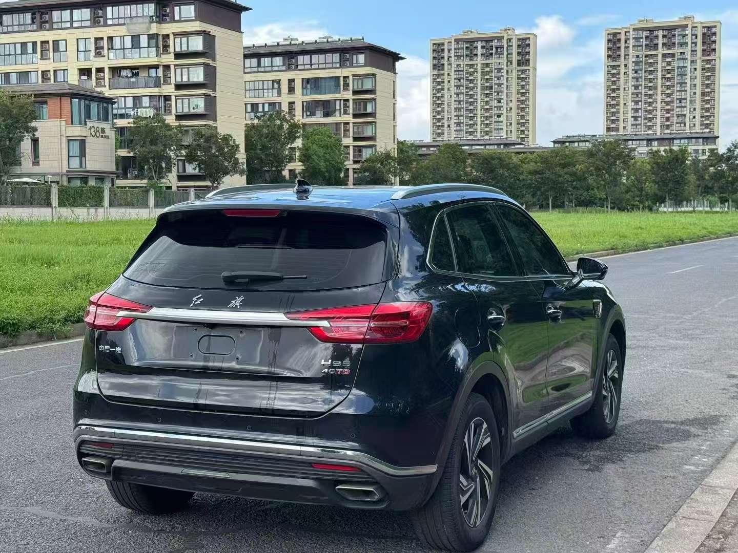 Hongqi HS5 2.0T Top Trim 7
