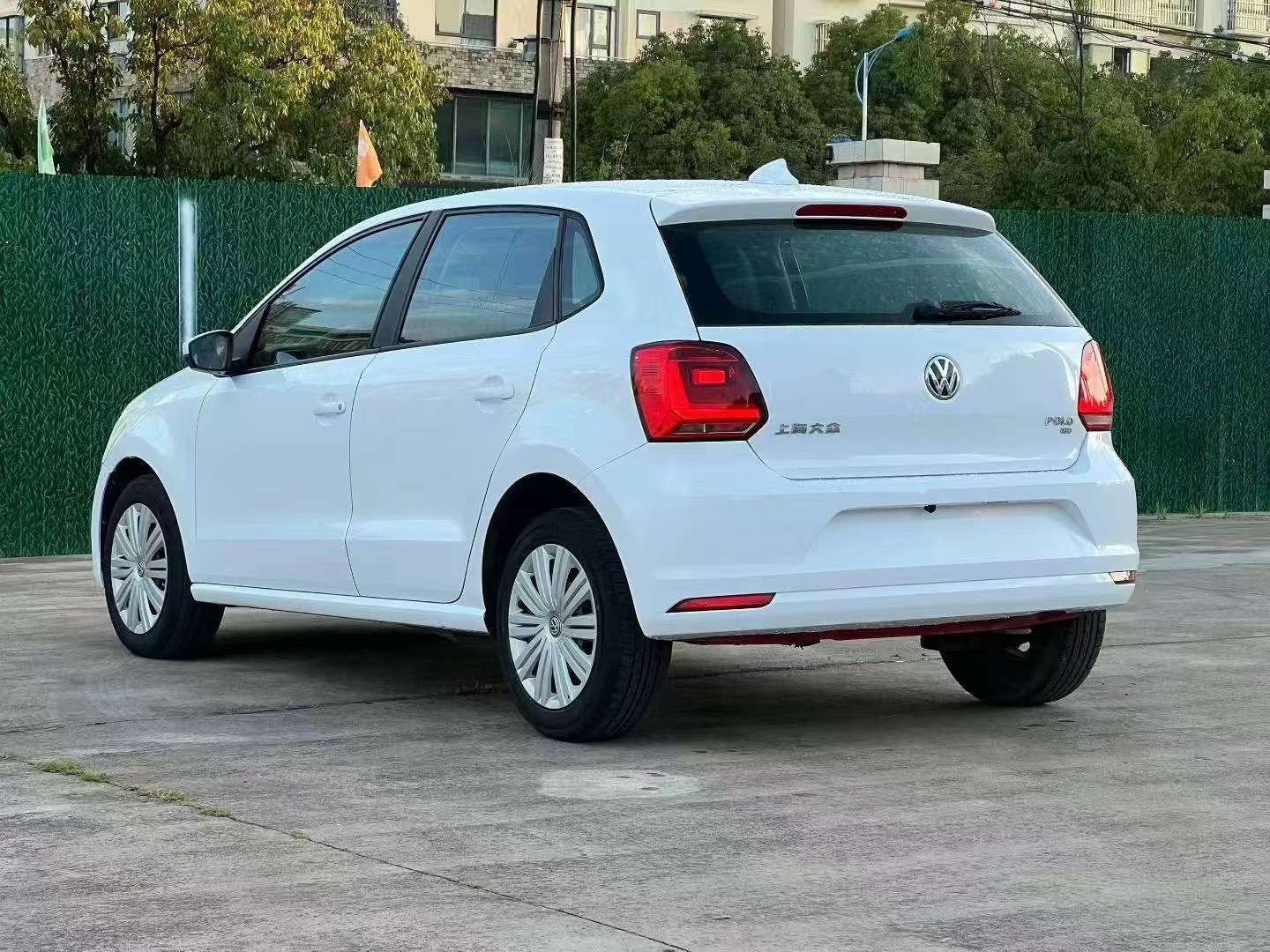 Volkswagen Polo 1.6L Automatic High Spec 9