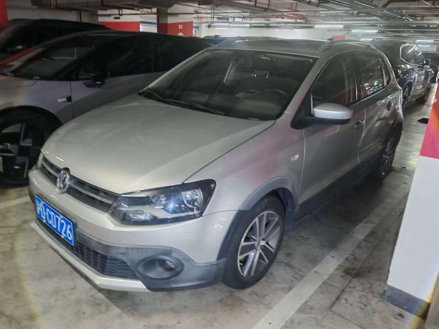 Volkswagen Polo 1.6Cross