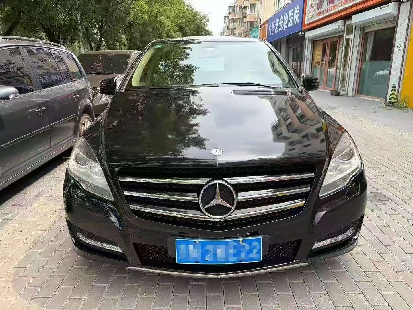 Mercedes-Benz R-Class 3