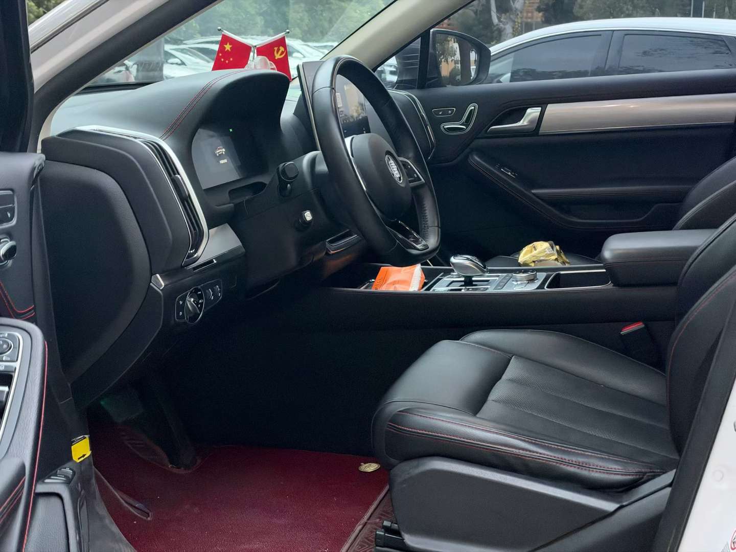 BYD Tang 2019 2.0T Plug-in Hybrid 3