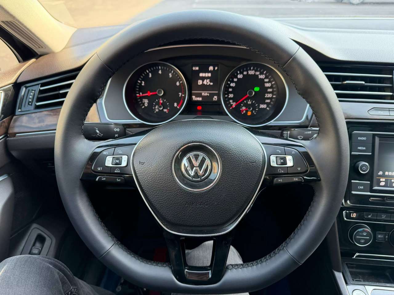 Volkswagen Magotan 380 Luxury 9