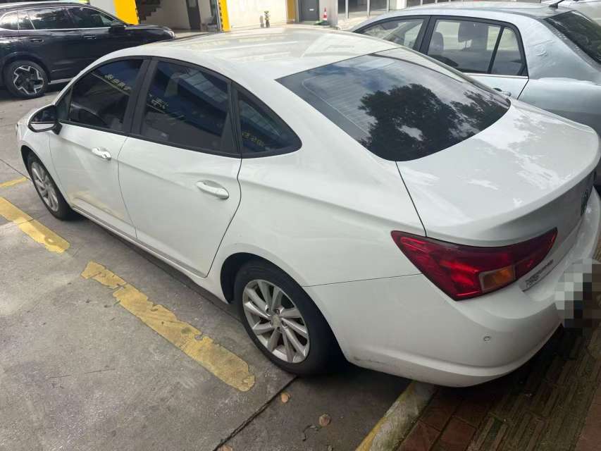 Buick Verano 2016 1.5L Automatic Sunroof 5