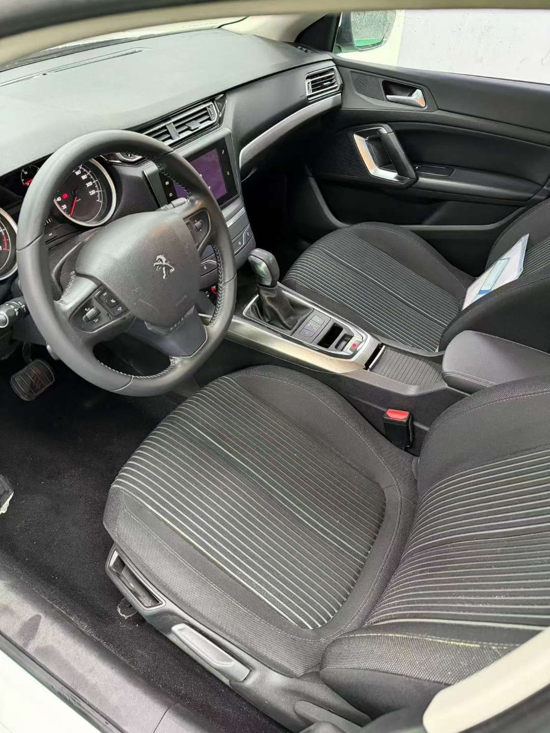 Peugeot 408 1.6T Automatic Sunroof 2