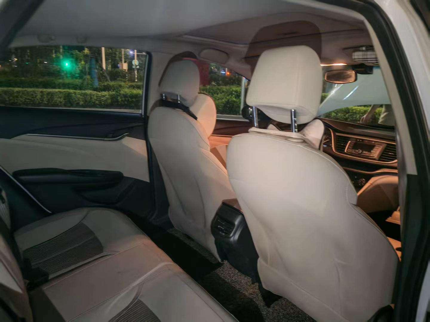 Buick Excelle 2015 1.5L Automatic Sunroof 5