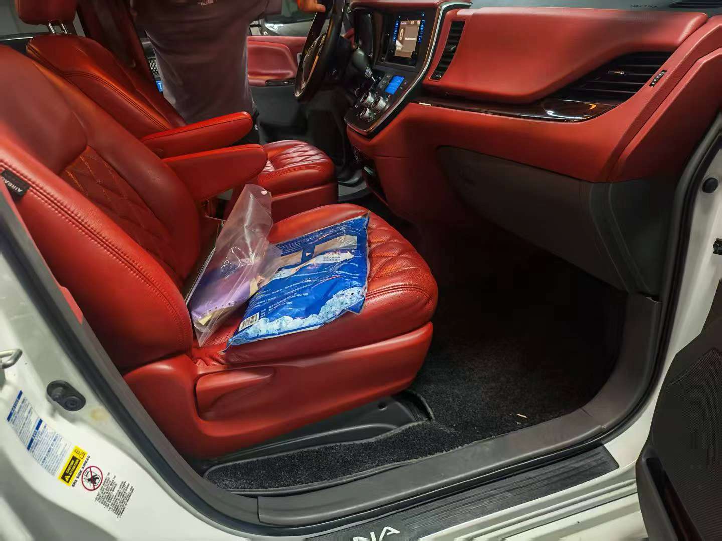 Toyota Sienna 5