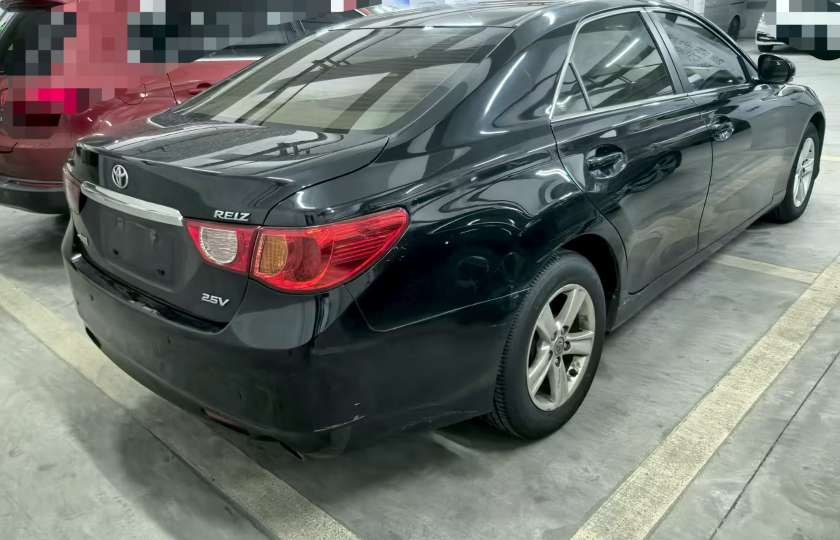Toyota Reiz 2.5S Elegance Edition 8