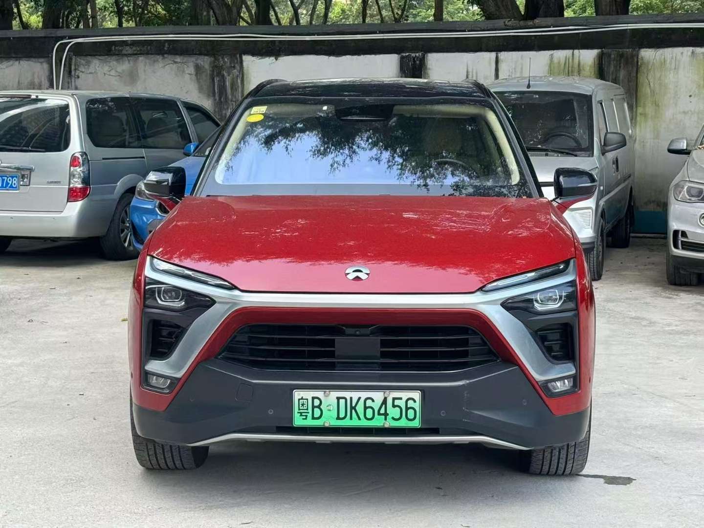 NIO ES8 Founders Edition